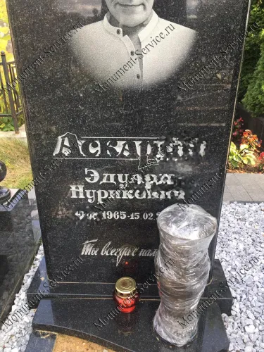 Гравировка на могиле